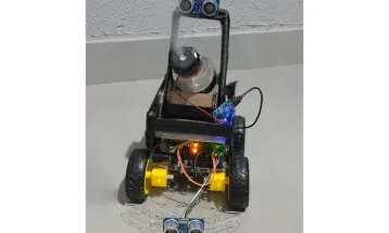 Alunos de escola estadual de Umuarama criam robô com citronela contra a dengue