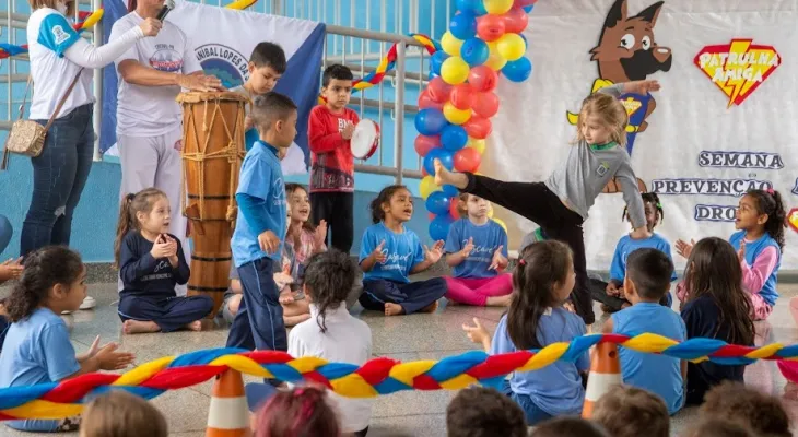 Criança é prioridade: Aprovado plano de 10 anos para proteção de crianças e adolescentes