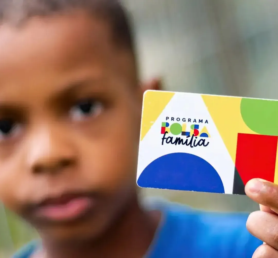 Caixa Ecopnômica paga Bolsa Família a beneficiários com NIS de final 9