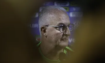 CBF demite o técnico Dorival Júnior