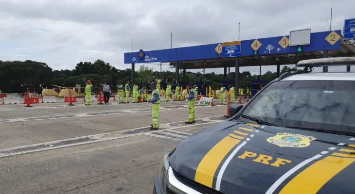 PRF acompanha manifestação em Irati e garante fluidez do trânsito na BR-277