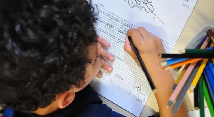 Justiça determina realocação de alunos de escola com obras paralisadas em Morretes