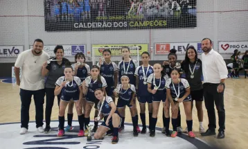 Meninas do Marilis fecham os JEPS com dois ouros no futsal