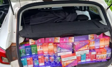 PRF apreende veículo carregado com cigarros eletrônicos em Cascavel