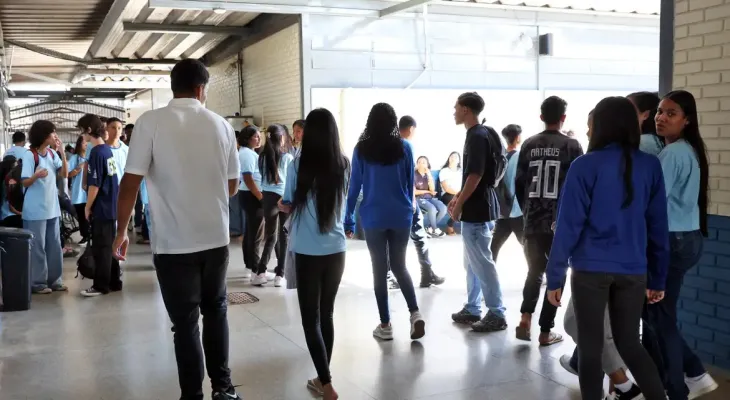 Pé-de-Meia: alunos nascidos em novembro e dezembro recebem 1ª parcela