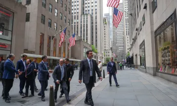 Ratinho Junior inicia agenda nos EUA; Darci Piana assume o governo até o dia 22