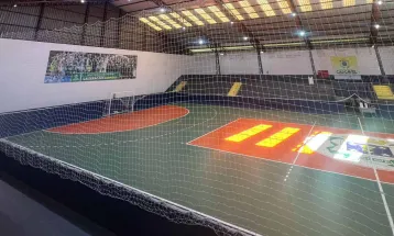 Ginásio do São Cristóvão recebe revitalização no telhado