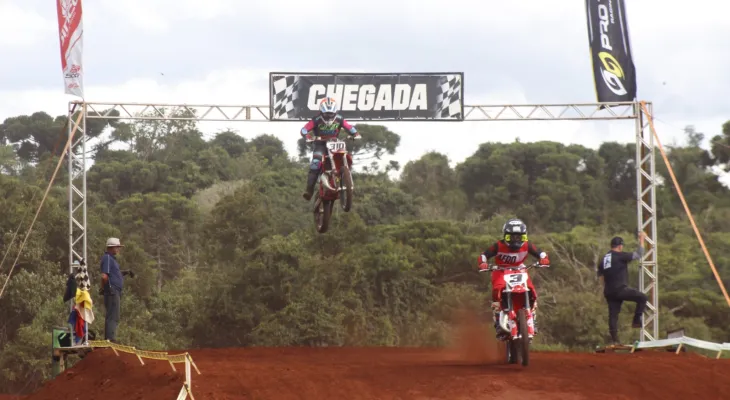 Cascavel sedia etapa de abertura do Campeonato Paranaense de Motocross