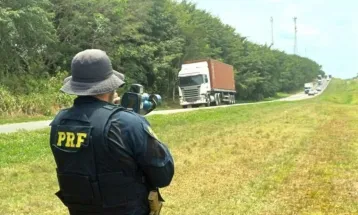 Radar móvel na estrada tem truque ilegal que te pega desprevenido