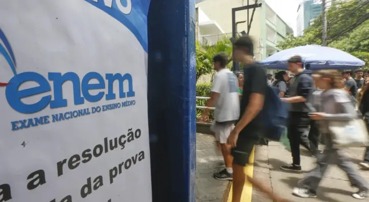 Enem 2025 começa neste domingo para mais de 4,8 milhões de candidatos