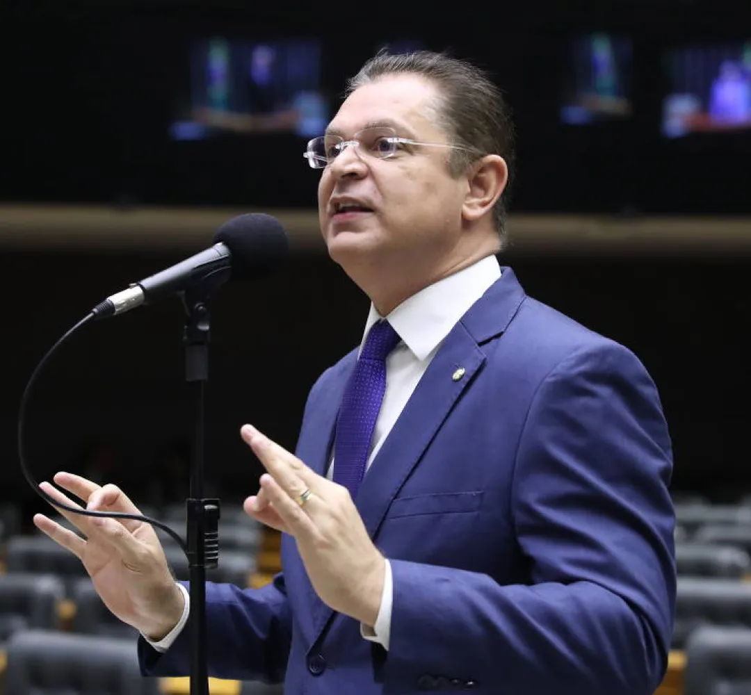 PF mira deputados em operação que apura desvio de cotas parlamentares