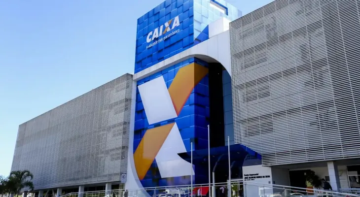Caixa libera abono salarial para nascidos em março e abril