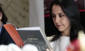 Após asilo diplomático, esposa de ex-presidente do Peru chega ao Brasil