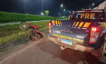 Motociclista morre em grave acidente na BR-277