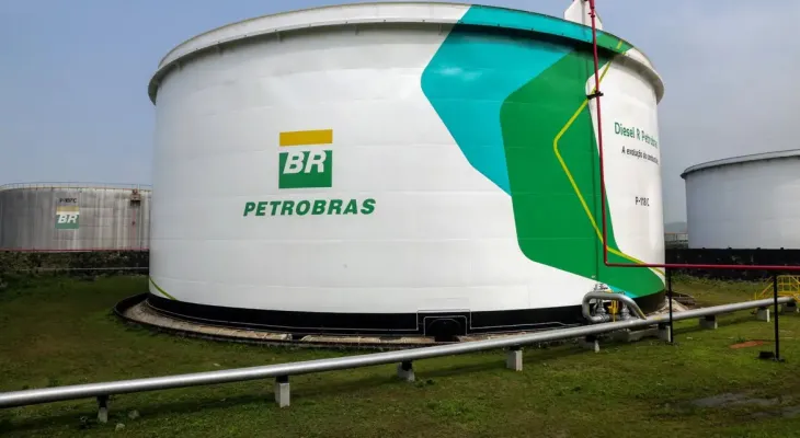 Petrobras antecipa operação da P-79 em Búzios para reforçar oferta de óleo em meio à guerra no Irã