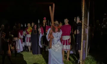 Duas paróquias realizam Via Sacra com encenação em Cascavel nesta Sexta-feira Santa