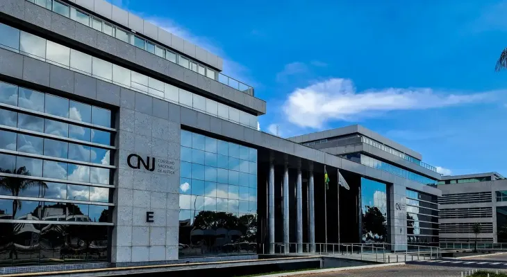 CNJ afasta desembargador por mensagens públicas de apoio a Bolsonaro