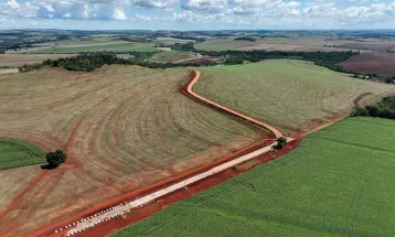 R$ 1,5 bilhão em 1,6 mil km: pavimentação transforma áreas rurais do Paraná