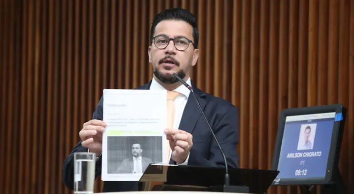 Chiorato defende suspensão da licitação do “Descomplica Paraná”