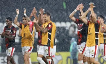 Após vitória na ‘Liberta’, São Paulo faz duelo direto com o Vozão