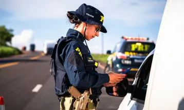 PRF dá início à Operação Dia do Trabalho 2025 no Paraná
