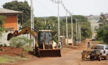 Comissão de Obras questiona secretaria sobre retomada da pavimentação no Lago Azul