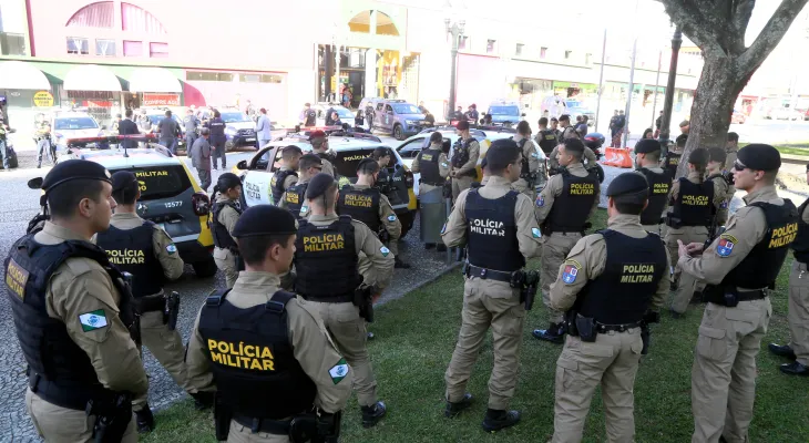 Operação Centro Seguro leva 110 guardas municipais e policiais militares à Praça Rui Barbosa