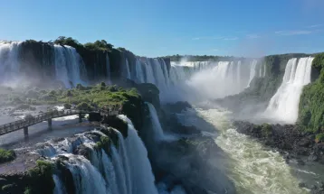 Prefeitura de Foz do Iguaçu divulga dados detalhados sobre perfil do turista e aposta em crescimento estratégico