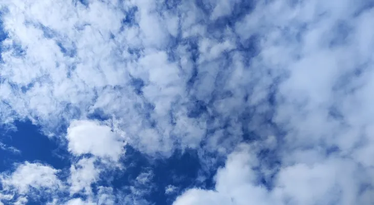 Domingo será de sol entre nuvens e clima ameno em Cascavel