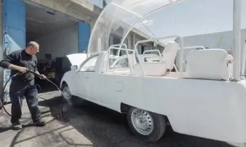 Papamóvel será transformado em unidade de saúde para crianças em Gaza