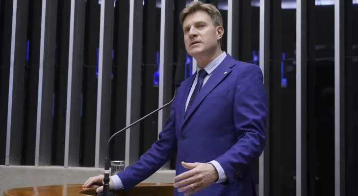 Câmara pauta aumento de número de deputados; Padovani se posiciona contra