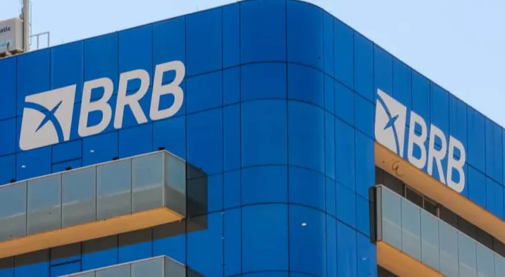 Justiça afasta temporariamente presidente e diretor do BRB