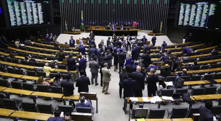 Câmara aprova projeto que amplia número de deputados federais