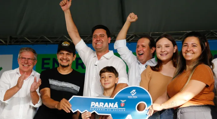 Governador inaugura bairro planejado com 371 casas em Assis Chateubriand