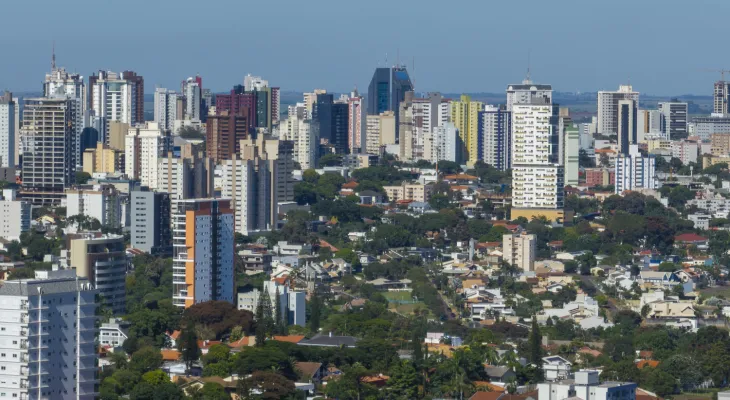 Programa Energia Solidária garante energia elétrica de graça para 280 mil famílias no Paraná