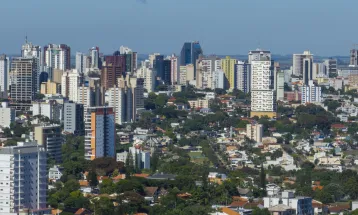 Programa Energia Solidária garante energia elétrica de graça para 280 mil famílias no Paraná