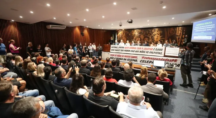 Trabalhadores da Celepar rejeitam PDV e ameaçam greve