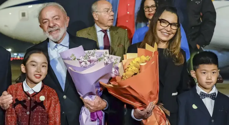 Lula se reúne com empresários chineses em Pequim