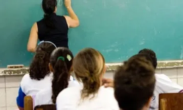 Mais de 100 municípios do Paraná correm risco de perder recursos do Fundeb em 2026