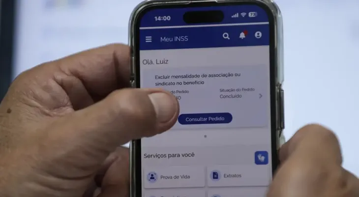 Segurados do INSS podem pedir devolução de descontos ilegais