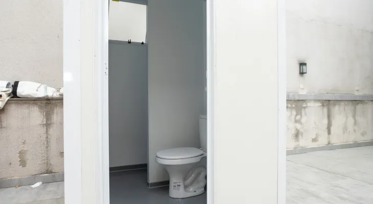 Paraná oficializa programa para combater déficit sanitário em áreas de baixa renda