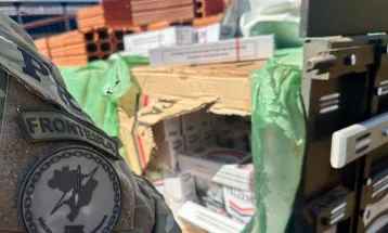 Carregamento de tijolos escondia 50 mil maços de cigarros contrabandeados