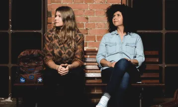 Vicka lança single “Passageiro” em parceria com Roberta Campos