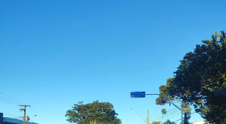 Sexta-feira começa com clima instável e temperaturas amenas em Cascavel