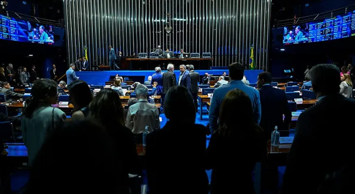Datafolha aponta rejeição ao aumento de deputados; Senado adia votação