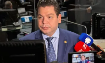 Prestação de Contas: Gugu Bueno destaca solidez fiscal do Paraná e valorização da educação