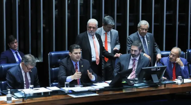 Senado aprova PEC que inclui guarda municipal na segurança pública
