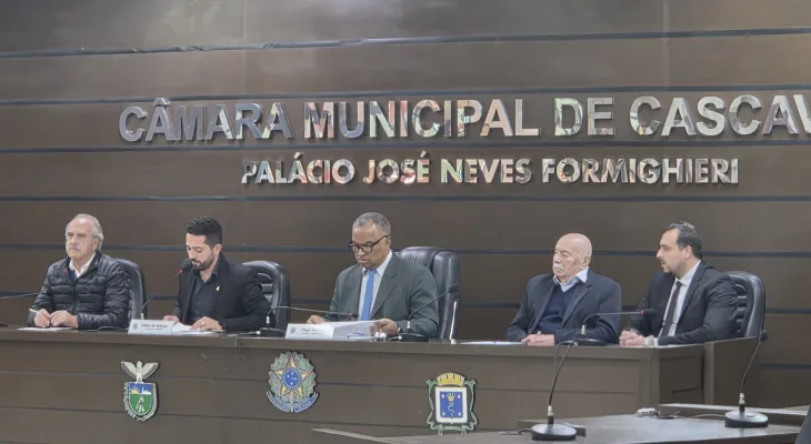 Fidelcino Tolentino recebe título de Cidadão Honorário de Cascavel