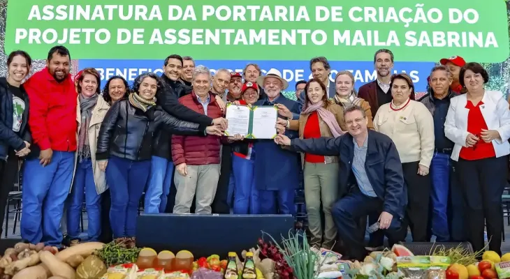 Lula cria assentamento da reforma agrária no Paraná