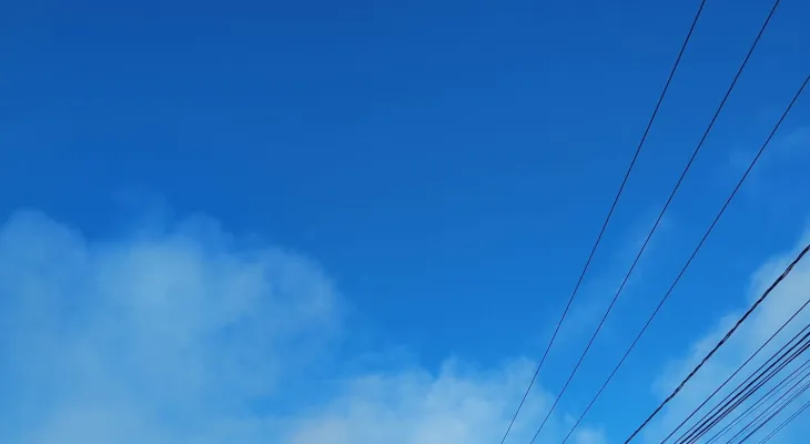 Geada intensa marca a sexta-feira em Cascavel, com temperaturas abaixo do previsto